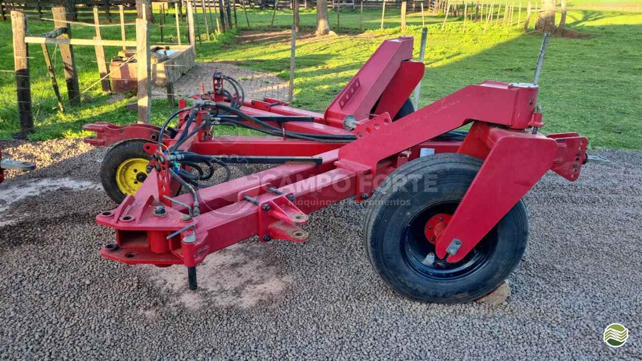 IMPLEMENTOS AGRICOLAS ACOPLAMENTO TANDEM TANDEM 2 PLANTADEIRAS Campo Forte - Vence Tudo CRUZ ALTA RIO GRANDE DO SUL RS